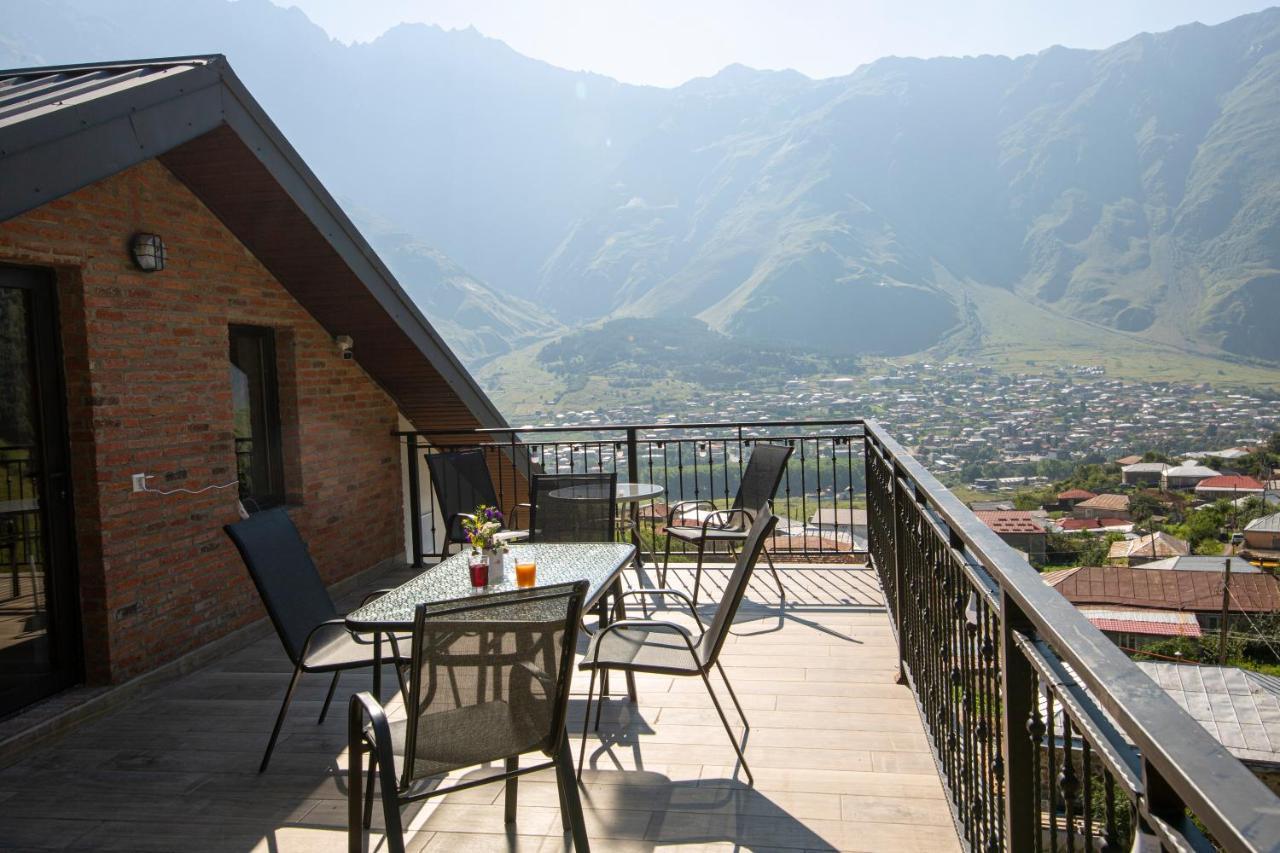 Hotel Geni Kazbegi Extérieur photo