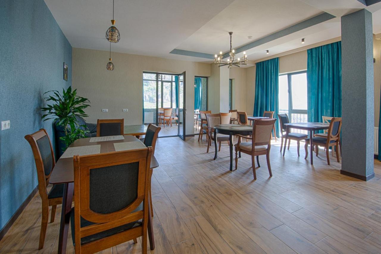 Hotel Geni Kazbegi Extérieur photo