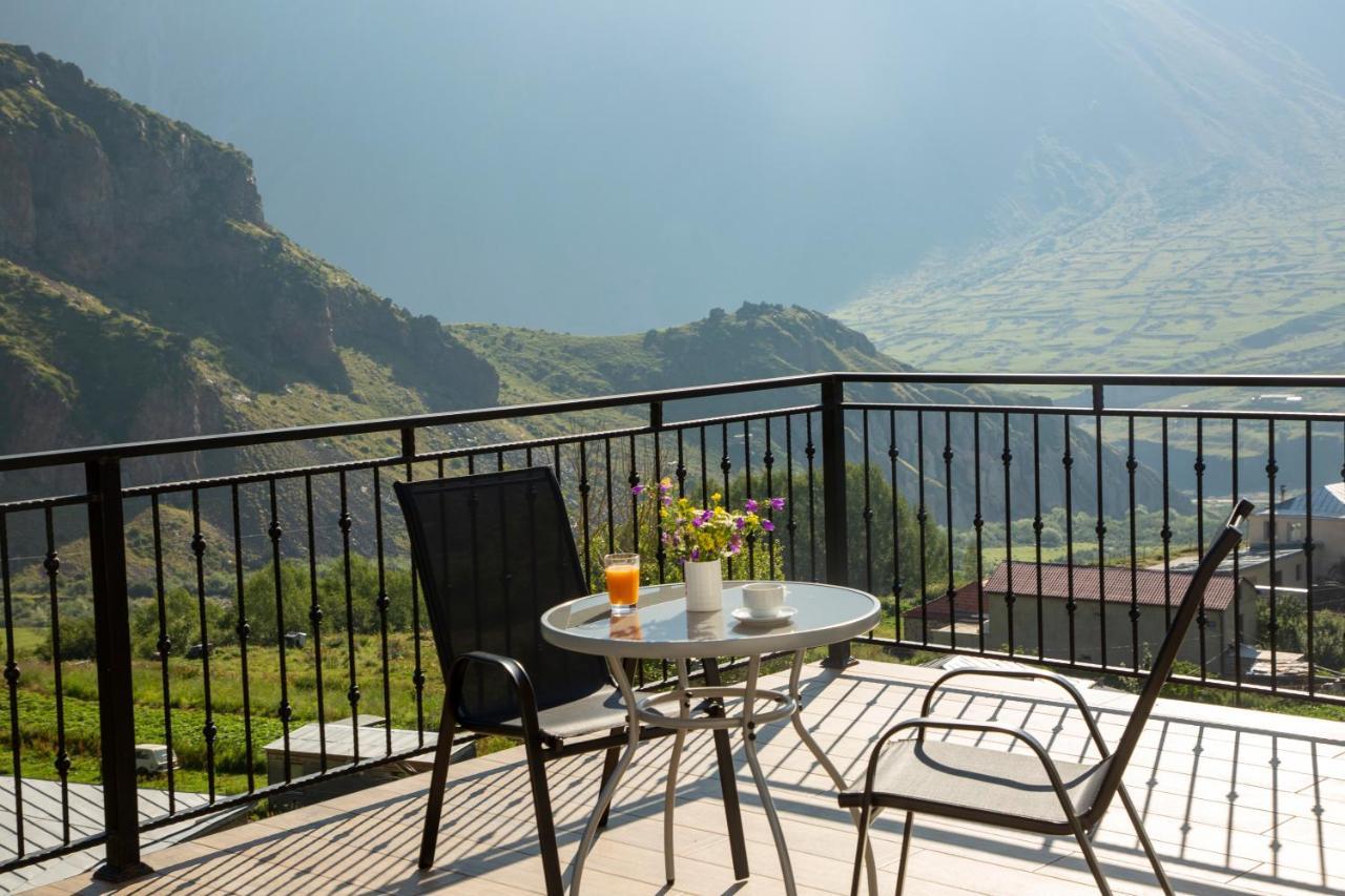 Hotel Geni Kazbegi Extérieur photo